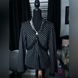 Black and white striped blouse with pearl necklace #gothic